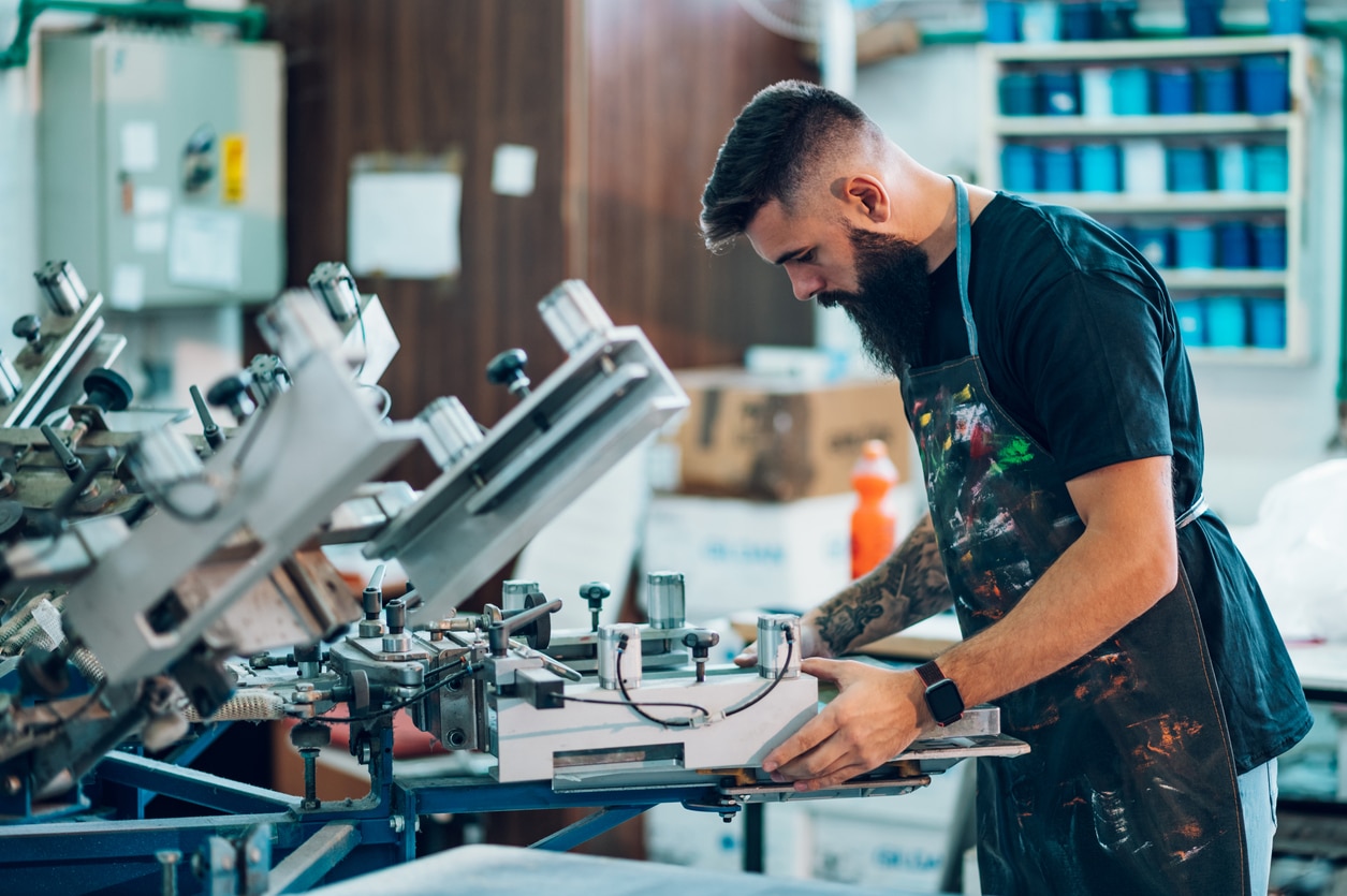 Why Choose A Professional For T-Shirt Printing
